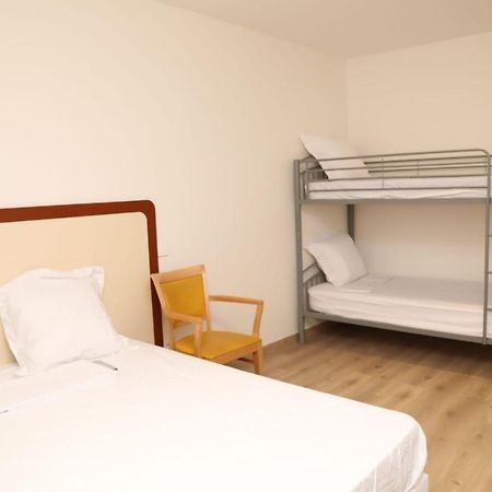 Hotel Le Privilege La Courneuve Esterno foto