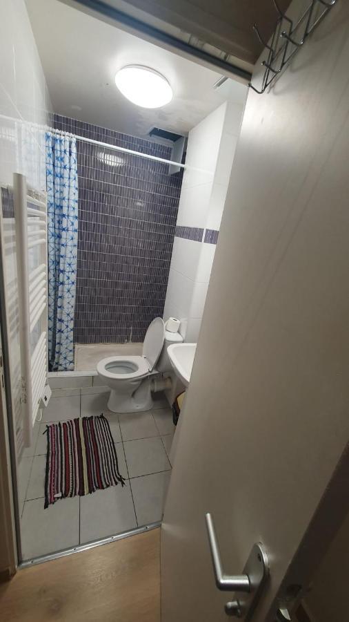 Hotel Le Privilege La Courneuve Esterno foto