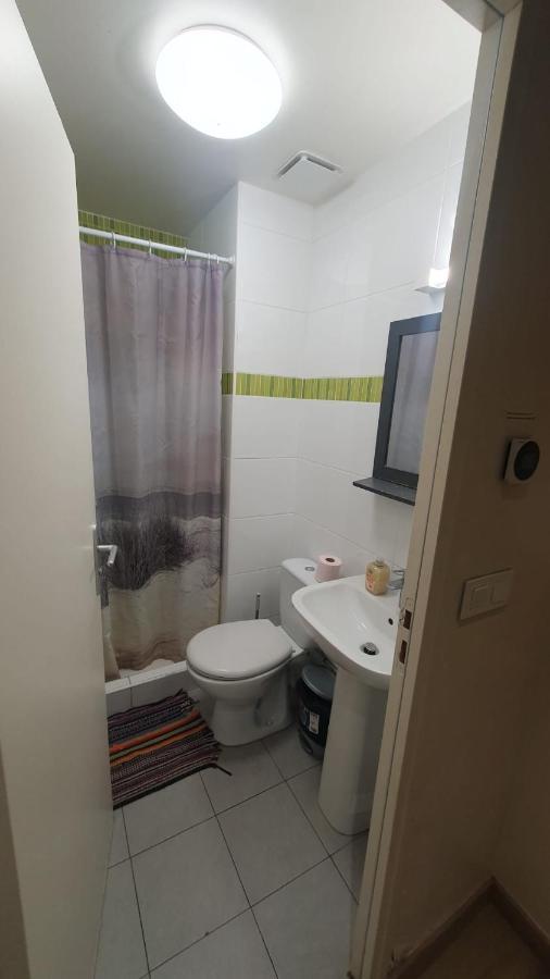 Hotel Le Privilege La Courneuve Esterno foto